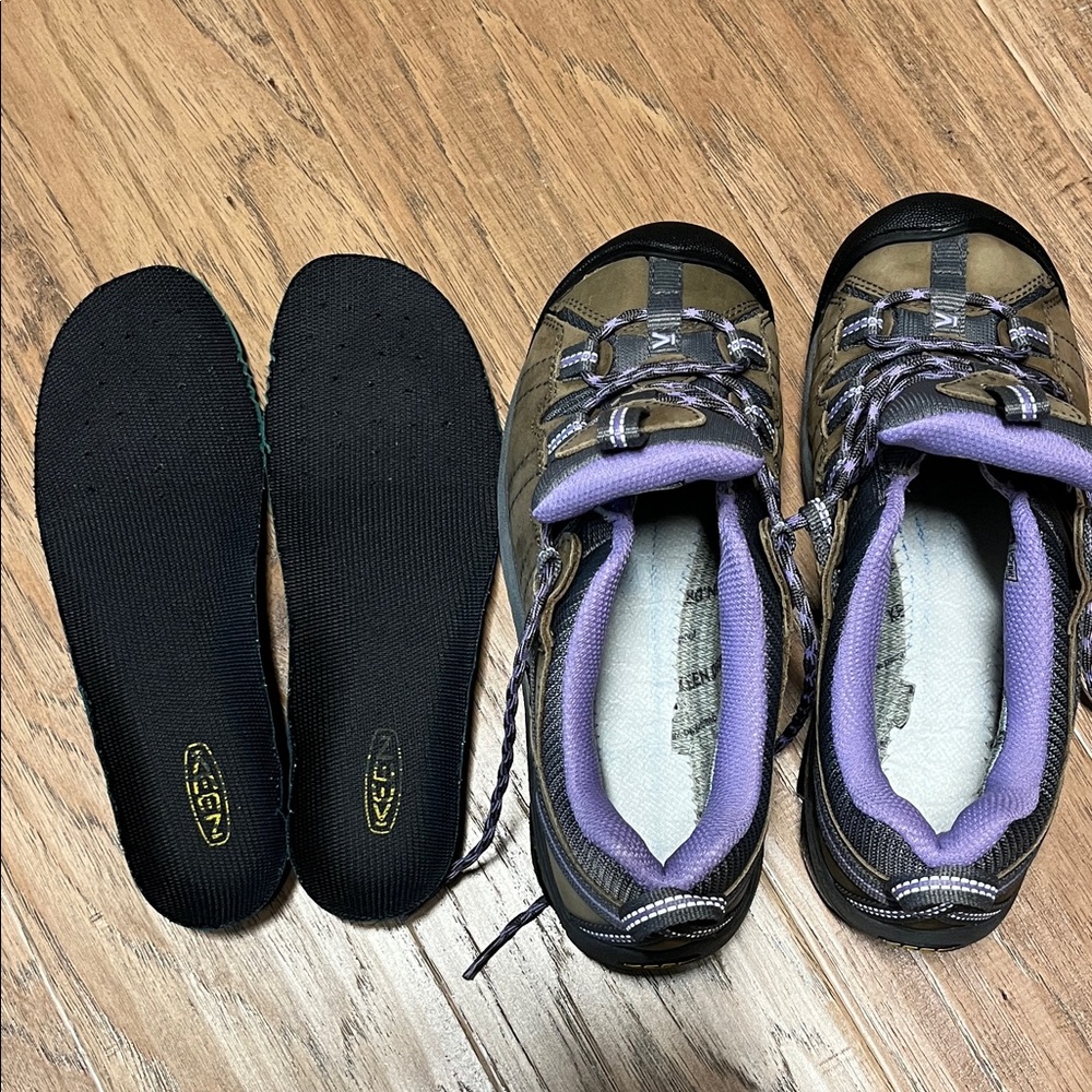 Keen Brown and Purple Hiking Shoes with Insoles